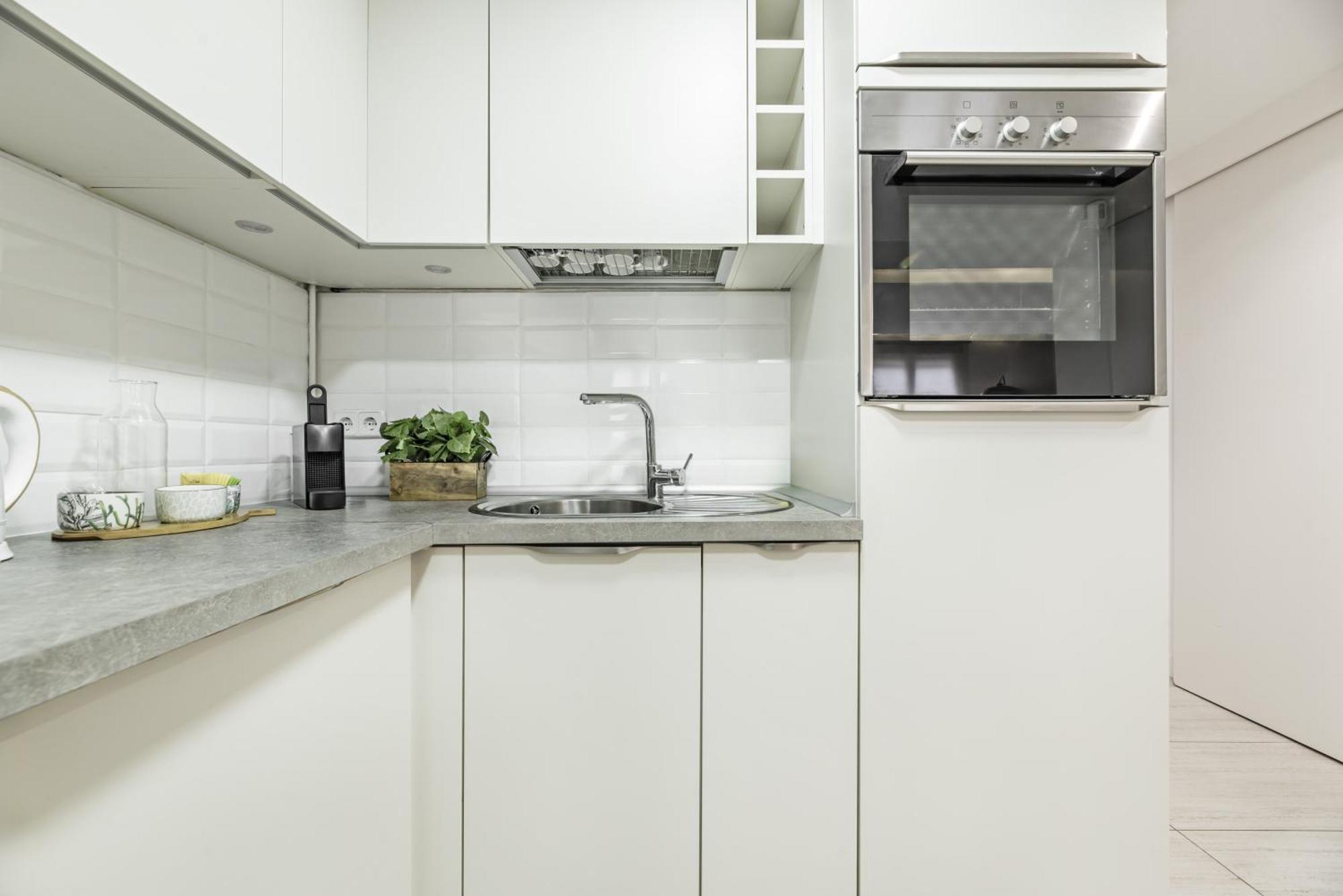 Coqueto Atico Apartment Madrid Exterior photo