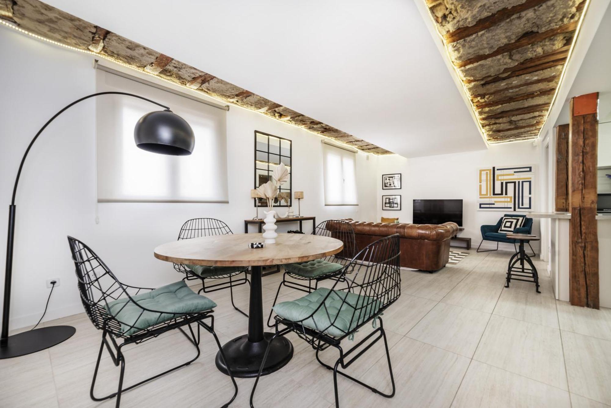 Coqueto Atico Apartment Madrid Exterior photo